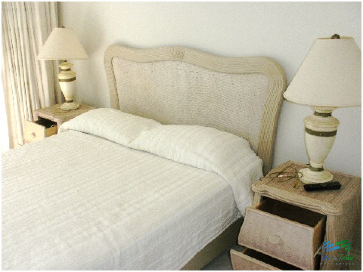 Apartamento ID.2857 - Apartamento de 3 dormitorios con vista al mar ,Punta del Este