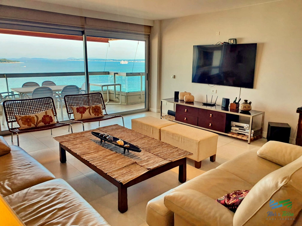 Apartamento ID.4552 - ALQUILO DEPARTAMENTO, 4 DORMITORIOS, LA MEJOR VISTA DE PUNTA DEL ESTE 