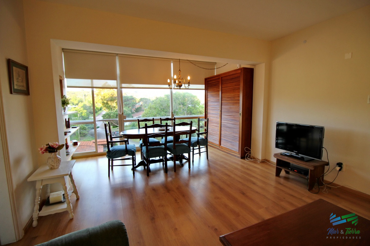 Apartamento ID.1483 - Alquilo apartamento INVERNAL reciclado 1 dormitorio en Punta del Este frente al mar, en playa mansa.