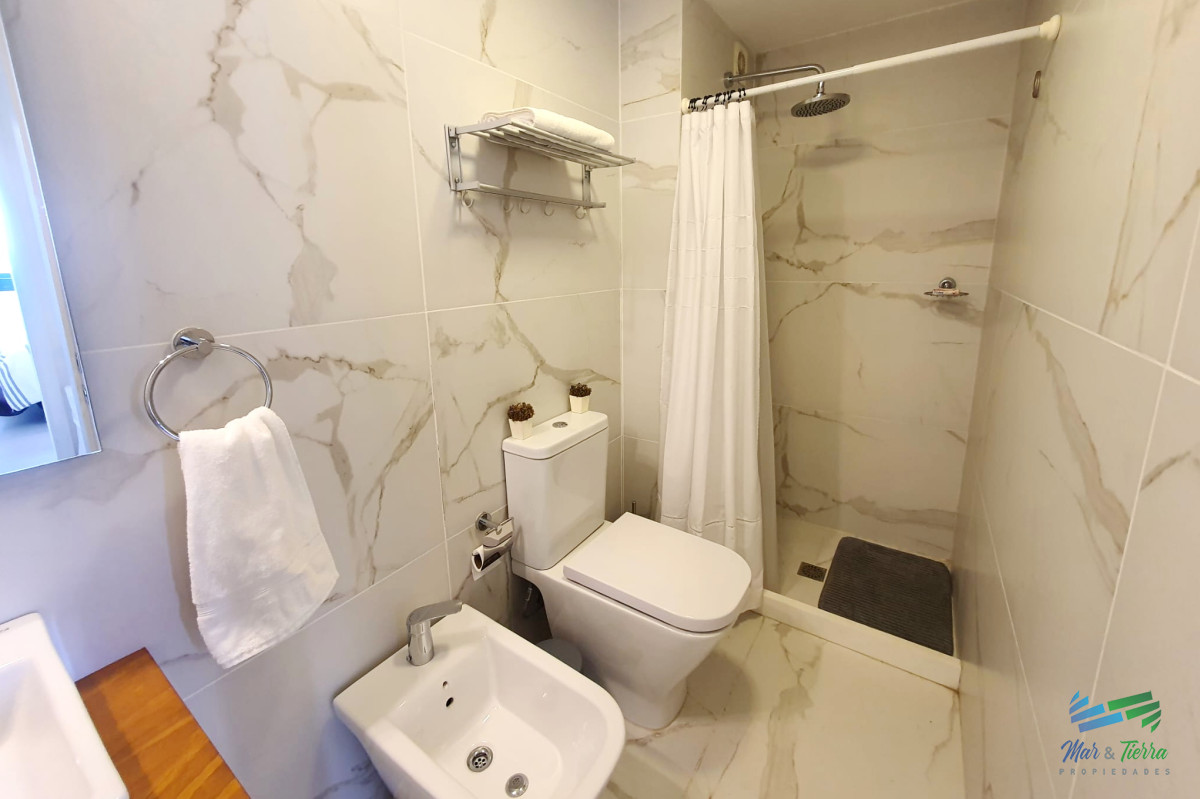 Apartamento ID.4558 - ALQUILER DE VERANO DISPONIBLE 2026, 1 DORMITORIO Y MEDIO, FULL AMENITIES, PUNTA DEL ESTE!