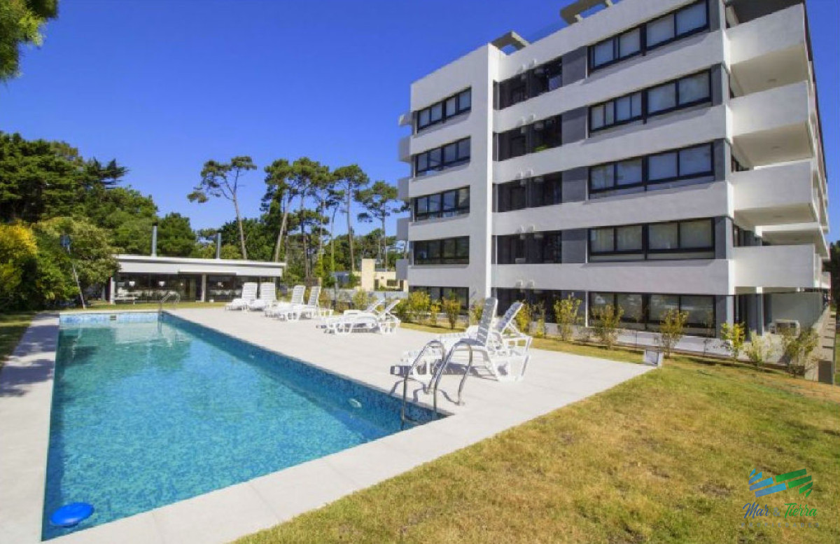 Apartamento ID.5175 - Venta de apartamento 2 dormitorios con vista al mar zona Arcobaleno