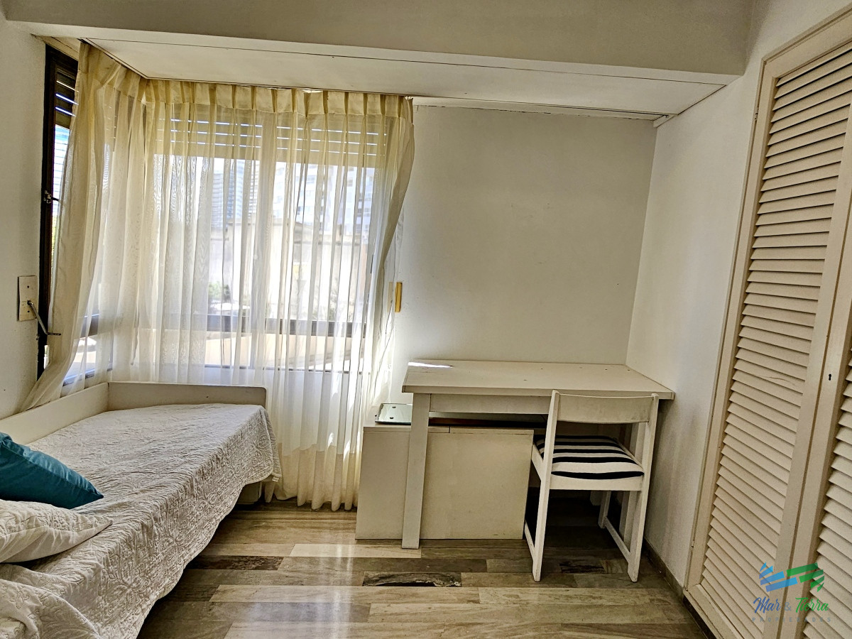 Apartamento ID.4621 - DEPARTAMENTO DE TRES DORMITORIOS EN VENTA, PUNTA DEL ESTE, BRAVA  