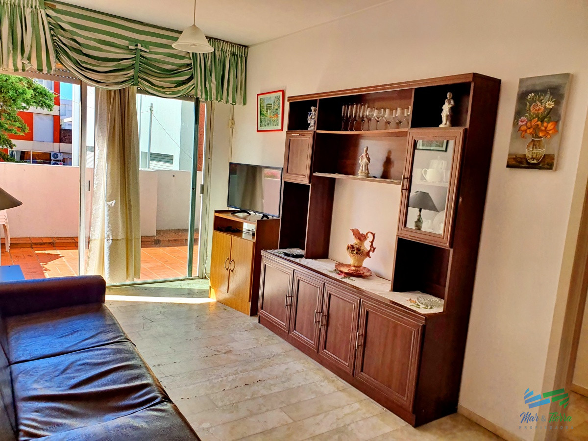 Apartamento ID.4290 - En venta apartamento 2 dormitorios con buena terraza y garaje en Peninsula, Punta del Este