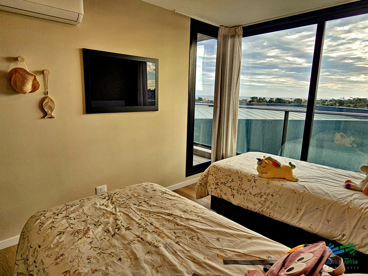 Apartamento ID.4703 - Venta de apartamento 3 dormitorios en complejo Atlántico, Maldonado, Punta del Este.