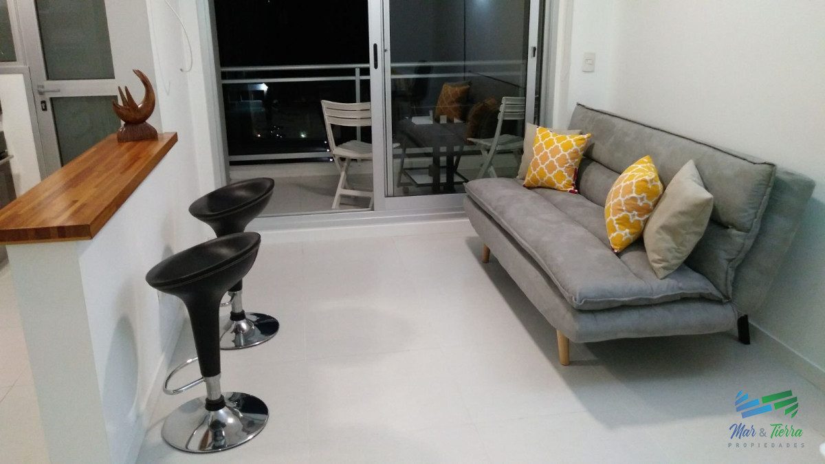 Apartamento ID.2105 - En alquiler , imperdible oportunidad.. en torre con excelentes servicios.