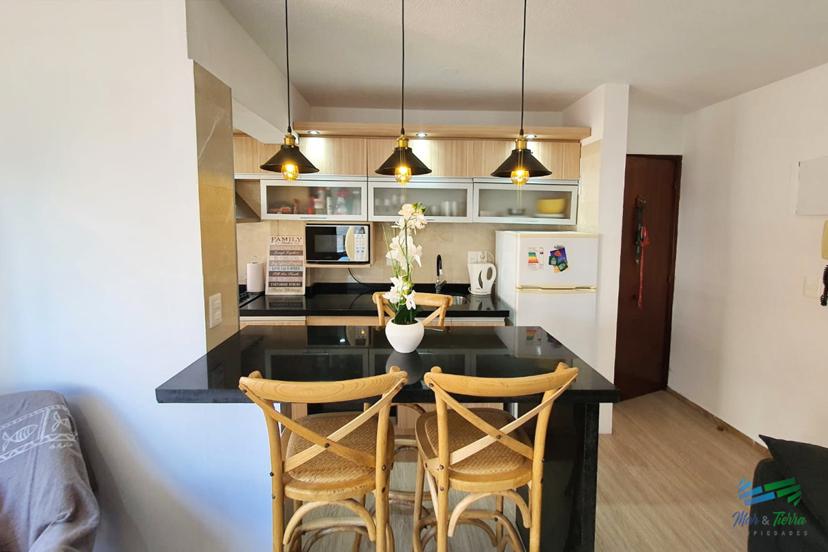 Apartamento ID.5171 - Venta de apartamento de 1 dormitorio 2 baños en la parada 2 de Punta del Este 