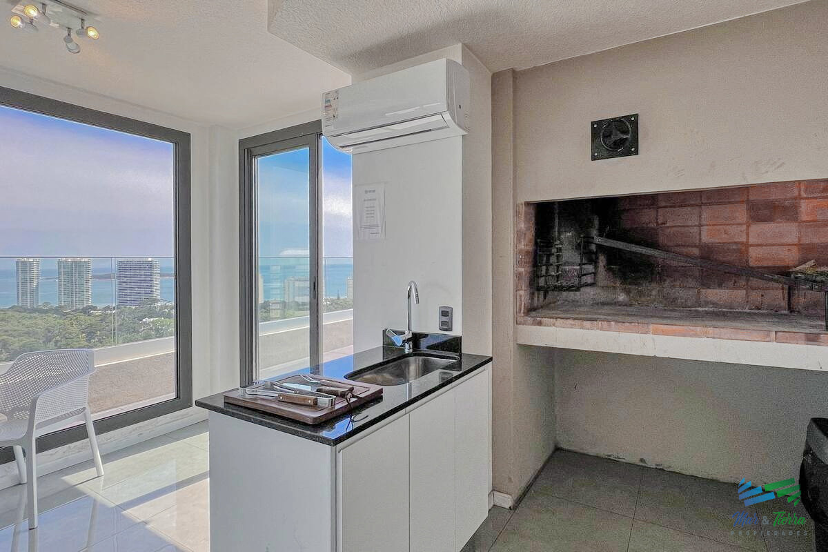 Apartamento ID.2607 - Alquiler anual apartamento 2 dormitorios con servicios en Roosevelt, Punta del Este