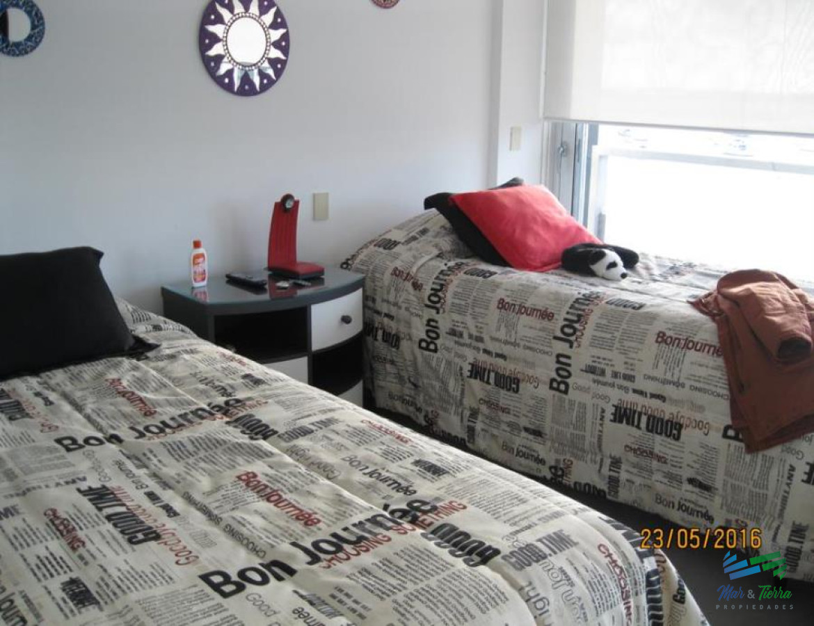 Apartamento ID.2601 - Vendo apartamento 4 dormitorios frente al puerto, con la mejor vista, Peninsula, Punta del Este.