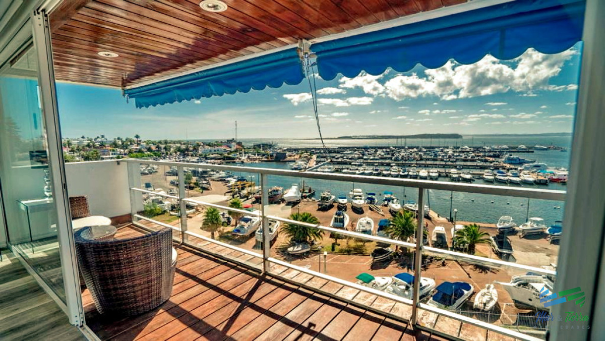 Apartamento ID.3070 - Vendo apartamento frente al puerto, 6 dormitorios, Punta del Este