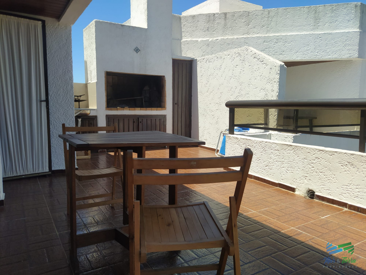 Apartamento ID.3747 - Apartamento tipo Penthouse de 3 dormitorios, Playa Mansa, Punta del Este