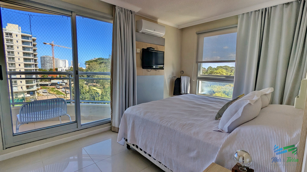 Apartamento ID.5704 - Alquiler apartamento 2 dormitorios en Ocea Drive Punta del Este