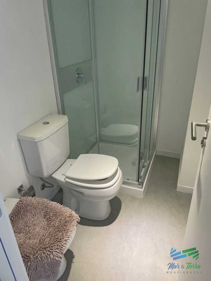 Apartamento ID.5665 - Venta de apartamento un dormitorio sobre Roosevelt con servicios