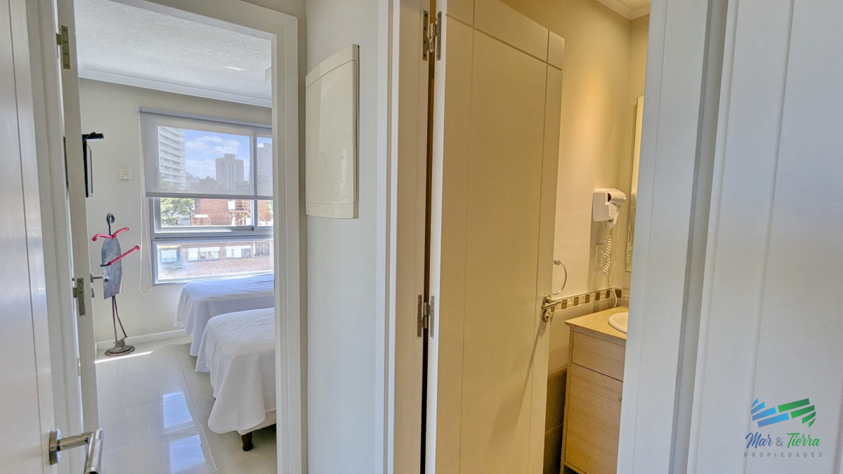 Apartamento ID.5704 - Alquiler apartamento 2 dormitorios en Ocea Drive Punta del Este