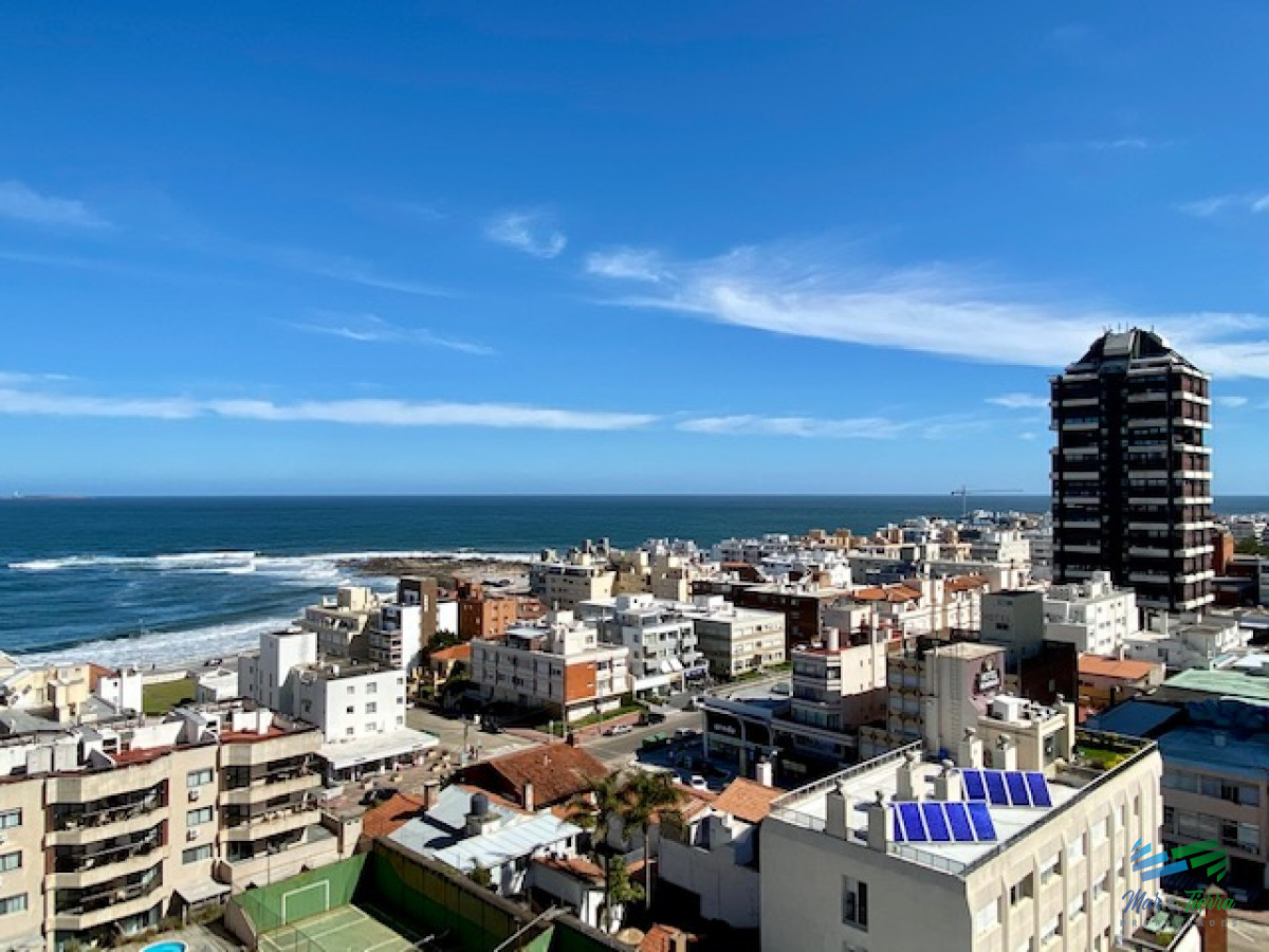 Apartamento ID.2677 - Apartamento en Punta del Este, Península, dos dormitorios, con gran vista