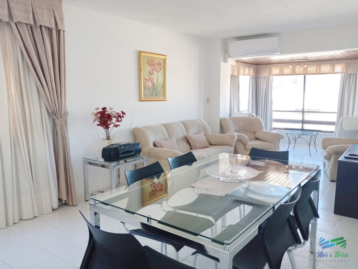 Apartamento ID.5636 - Venta de apartamento 3 dormitorios en península Punta del este 