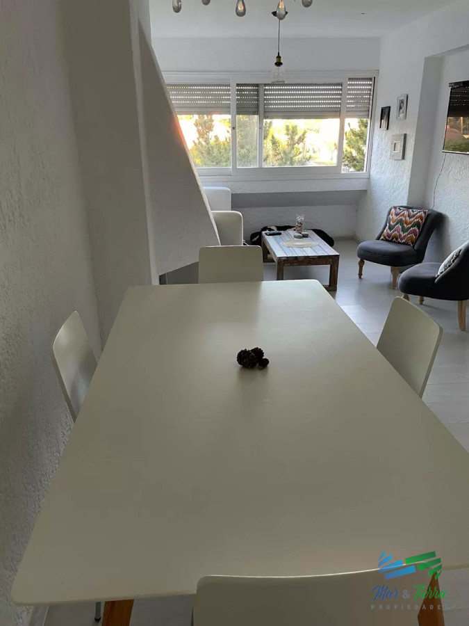 Apartamento ID.4657 - En venta apartamento 2 dormitorios con vista parcial a playa Brava, Punta del Este