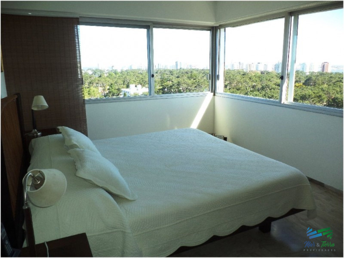 Apartamento ID.1513 - Dpto.reciclado, amplio y luminoso, con vistas de casi 360º.