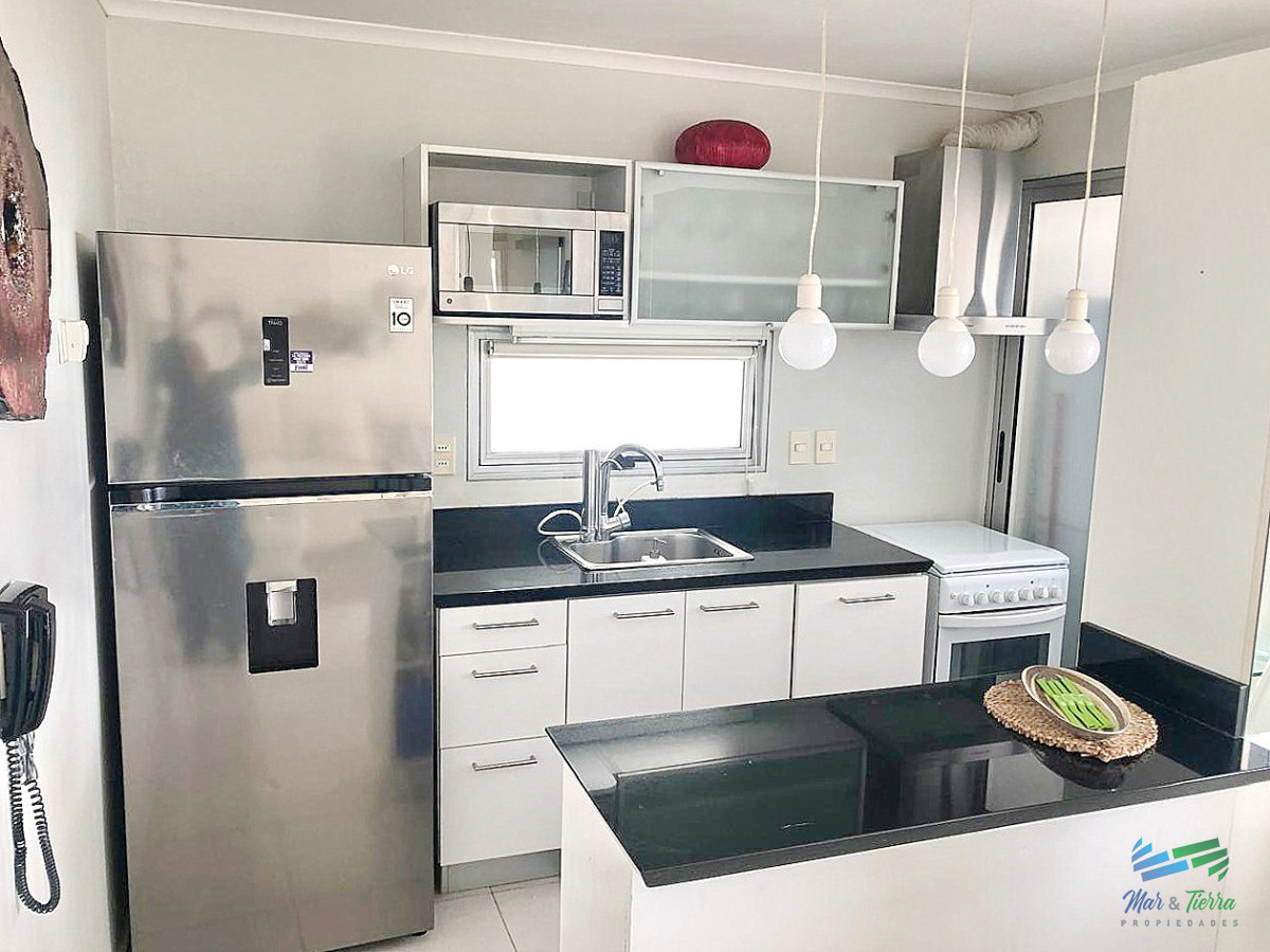 Apartamento ID.5700 - Alquilen en baja temporada 2026 1 y medio dormitorio en Ocean Drive Punta del Este