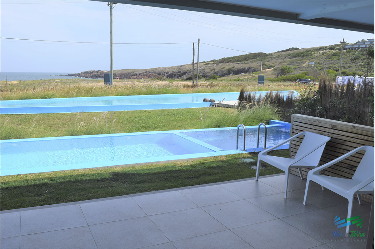 Apartamento ID.4774 - Venta de Studio en Punta Ballena frente a la playa Mansa
