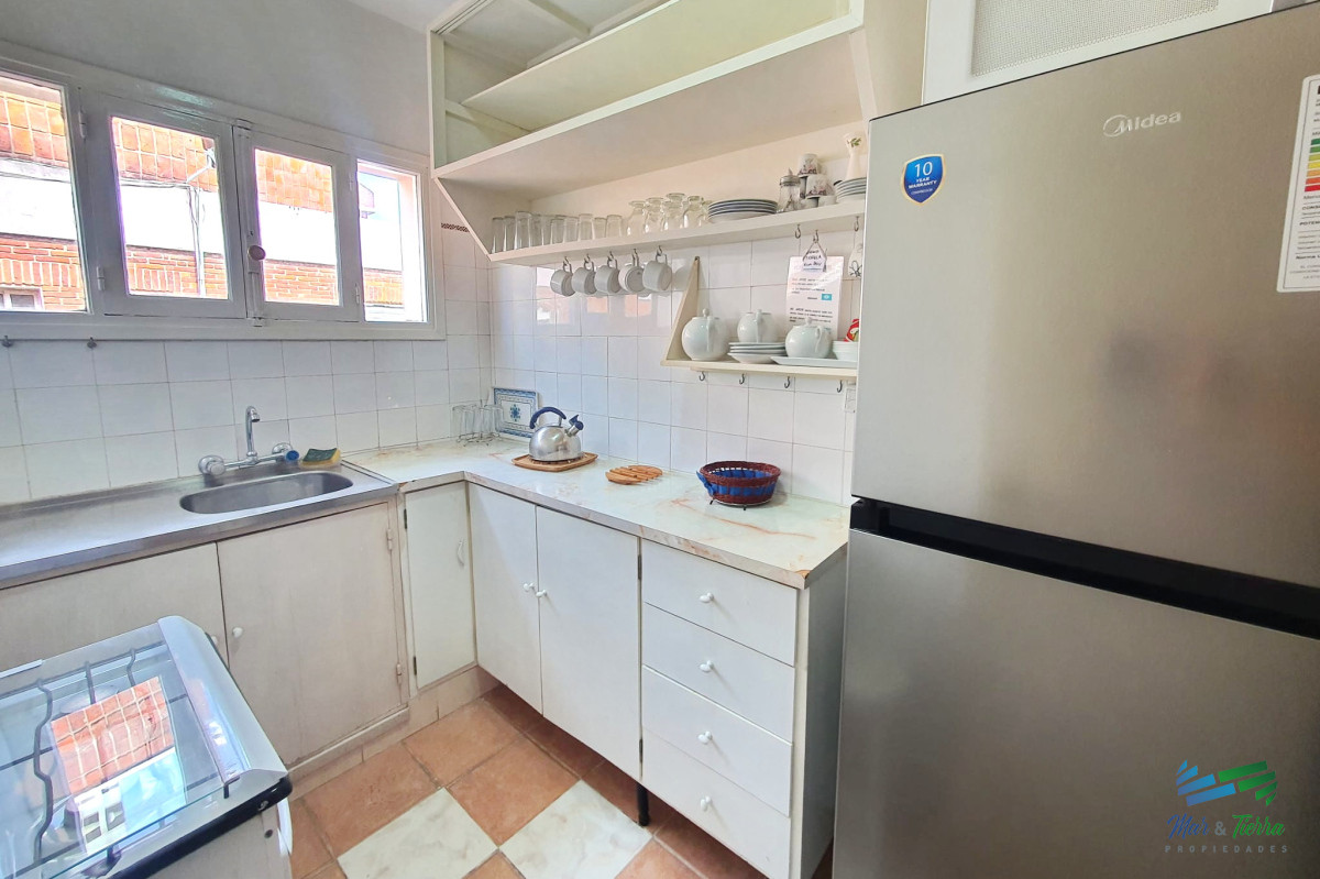 DEPARTAMENTO EN VENTA, 1 DORMITORIO, SOBRE CALLE 20, PENÍNSULA. BAJOS GASTOS COMUNES!! - GoPunta - Portal Inmobiliario de Punta del Este - Maldonado
