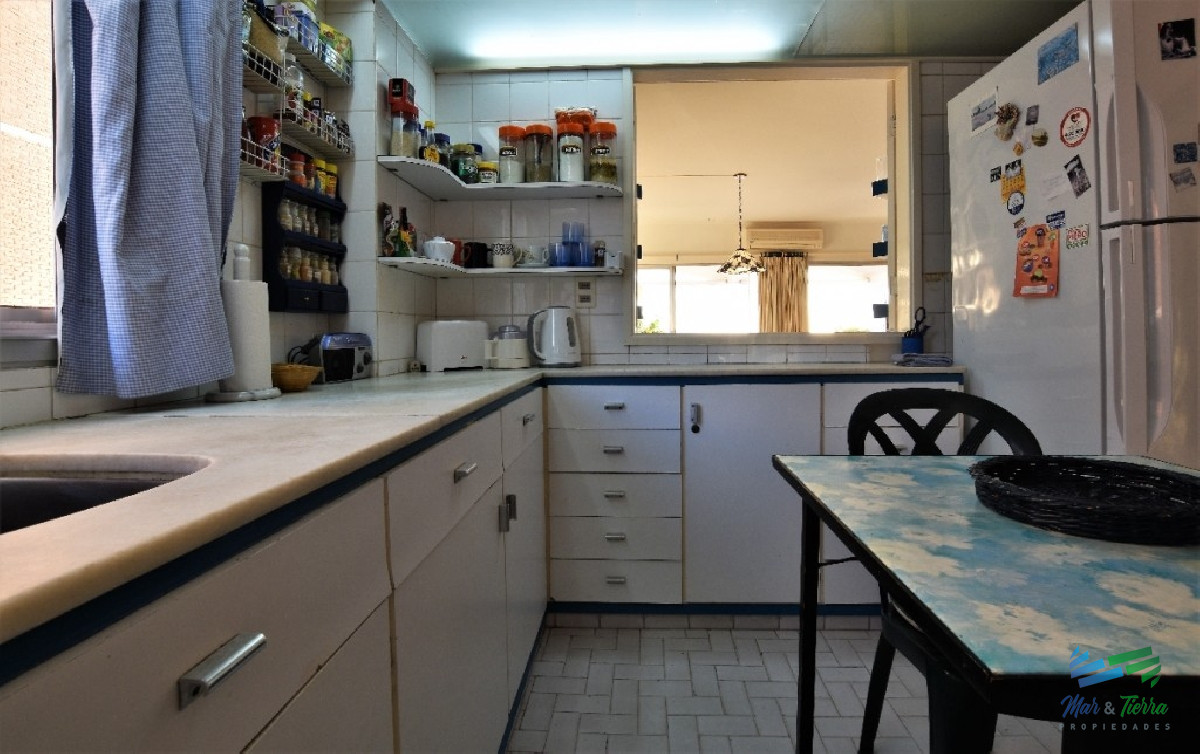 Apartamento ID.2156 - Venta de Apartamento 2 dormitorios en Playa Mansa, Punta del Este.  