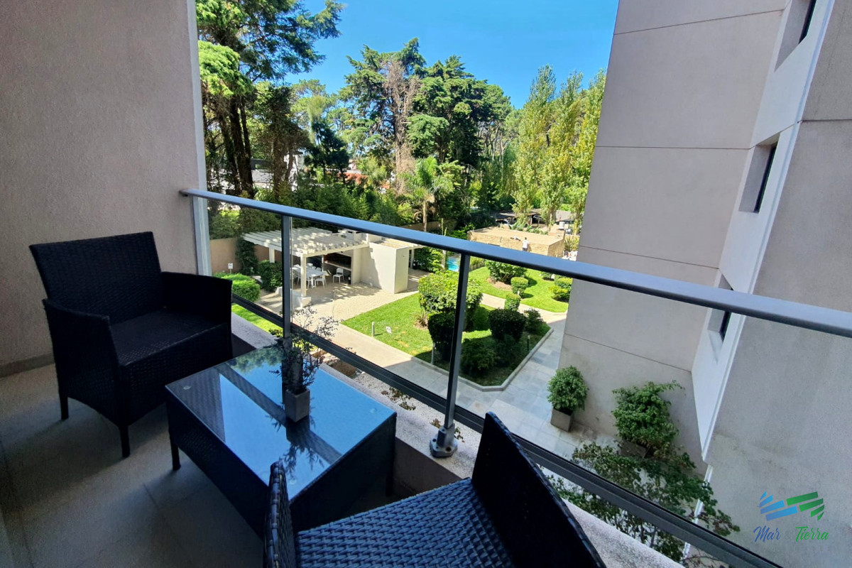Apartamento ID.5083 - Venta de Apartamento 1 dormitorio sobre Roosevelt Punta del Este 
