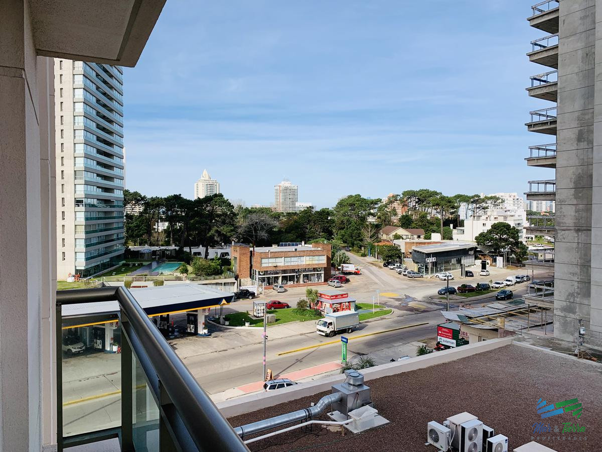 Apartamento ID.2697 - Imperdible oportunidad en torre con excelentes servicios!!!