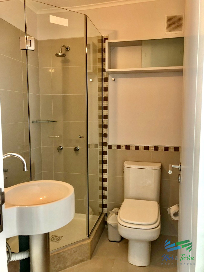 Apartamento ID.4065 - Venta apartamento de 2 dormitorios 2 baños en complejo Ocean Drive con vista panorámica