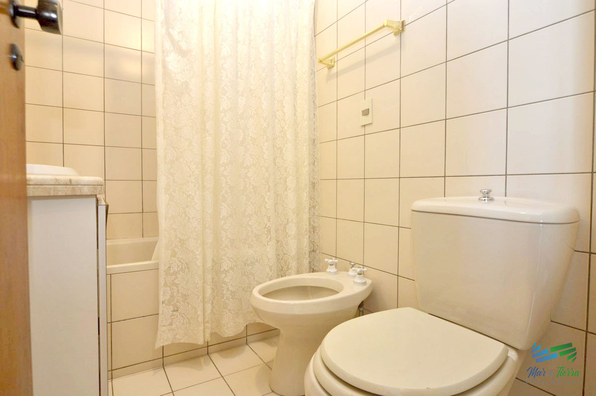 Apartamento ID.2675 - En venta.. muy buena oportunidad a pasitos del mar.