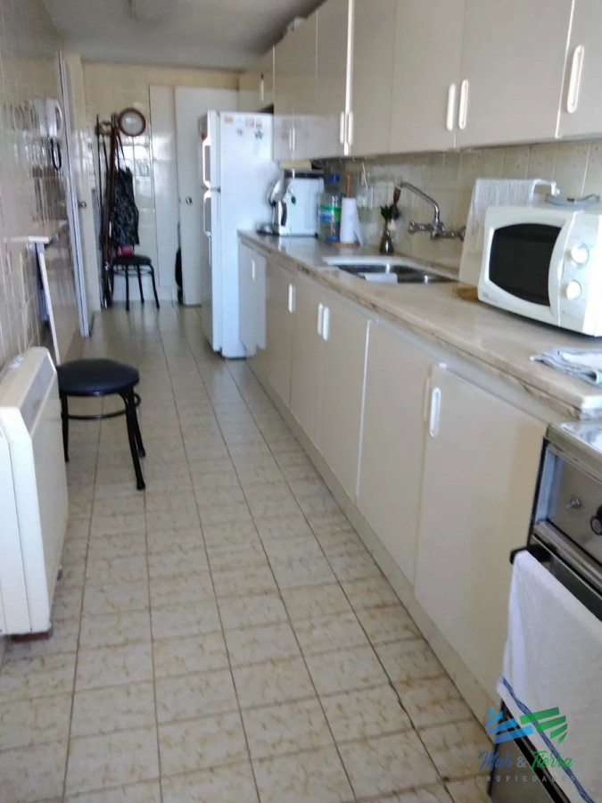 Apartamento ID.3883 - Vendo apartamento 2 dormitorios, vista al mar, en Peninsula, Punta del Este