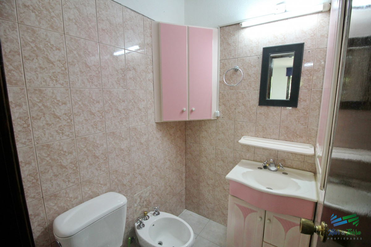 Apartamento ID.2345 - Vendo apartamento 1 dormitorio y garaje, cerca shopping, Punta del Este