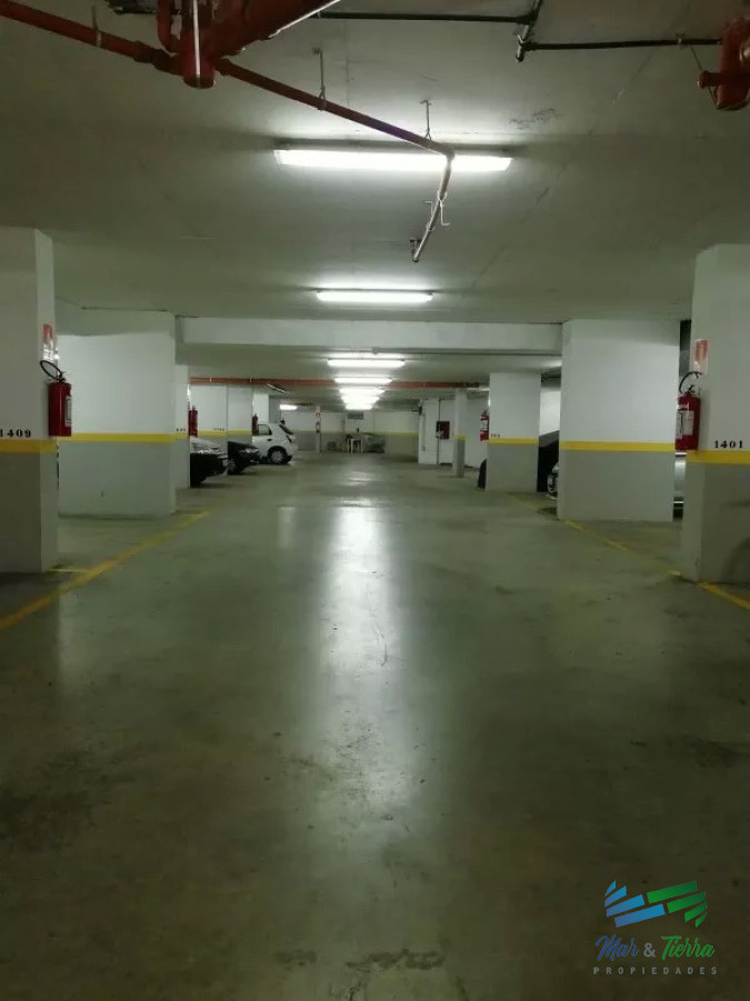 Apartamento ID.1215 - Apartamento en edificio con excelentes servicios en venta, zona Roosevelt, Punta del Este 