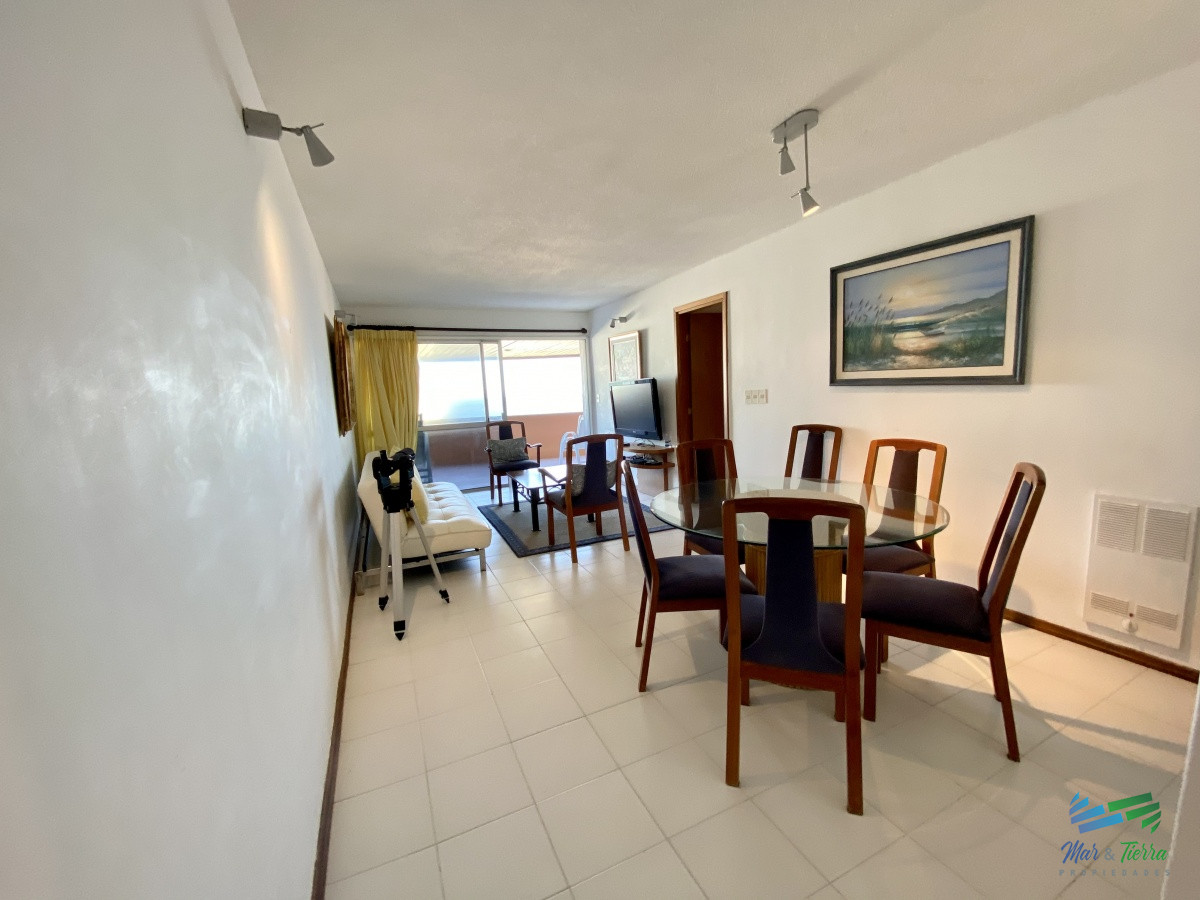 Apartamento ID.3279 - En venta , piso alto , con espectacular vista al mar!!!