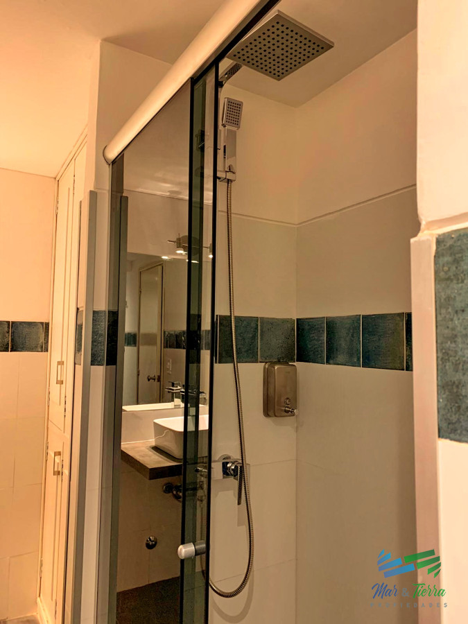 Apartamento ID.3358 - Vendo apartamento de 2 dormitorios. Aidy Grill, Punta del Este