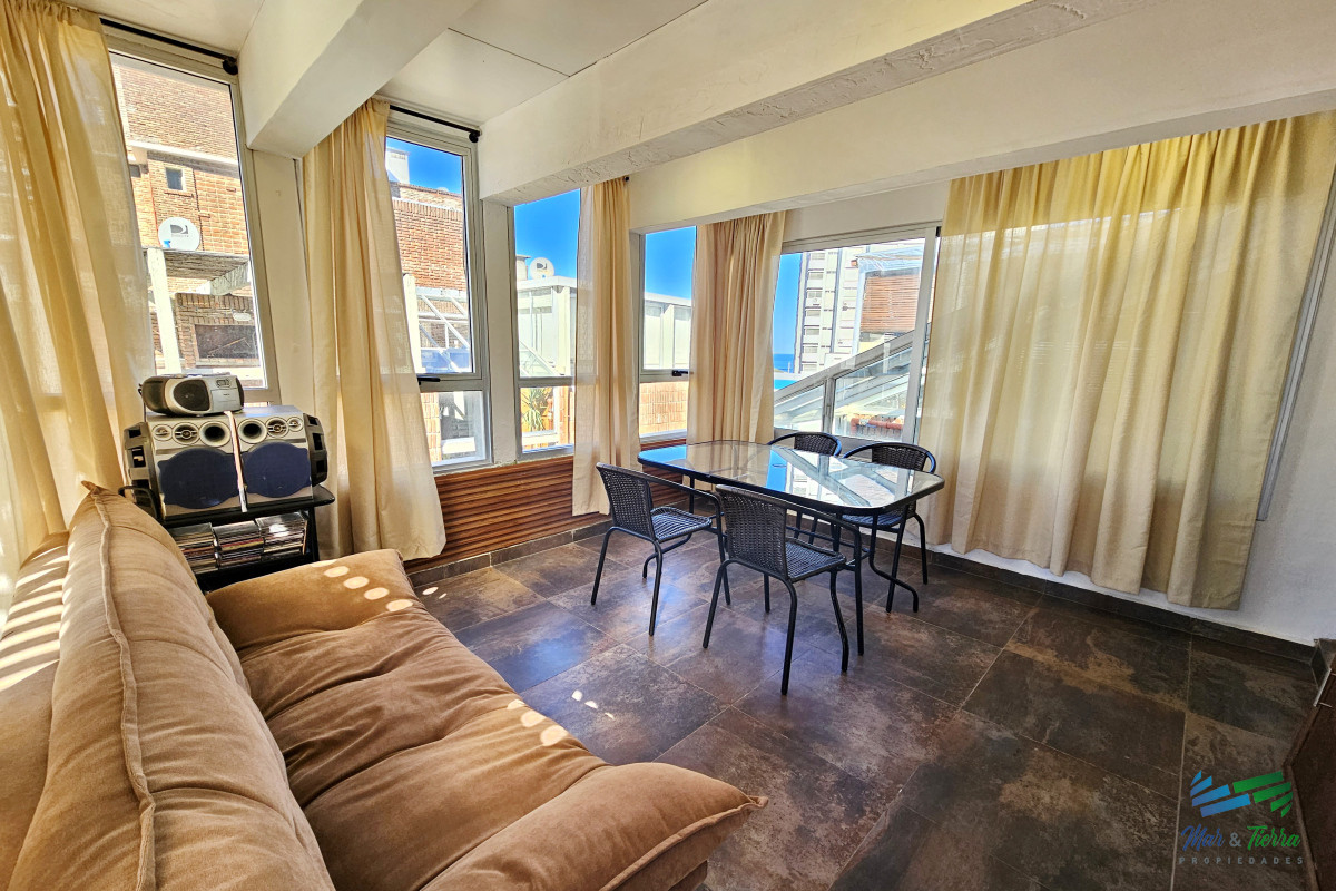 Apartamento ID.5171 - Venta de apartamento de 1 dormitorio 2 baños en la parada 2 de Punta del Este 
