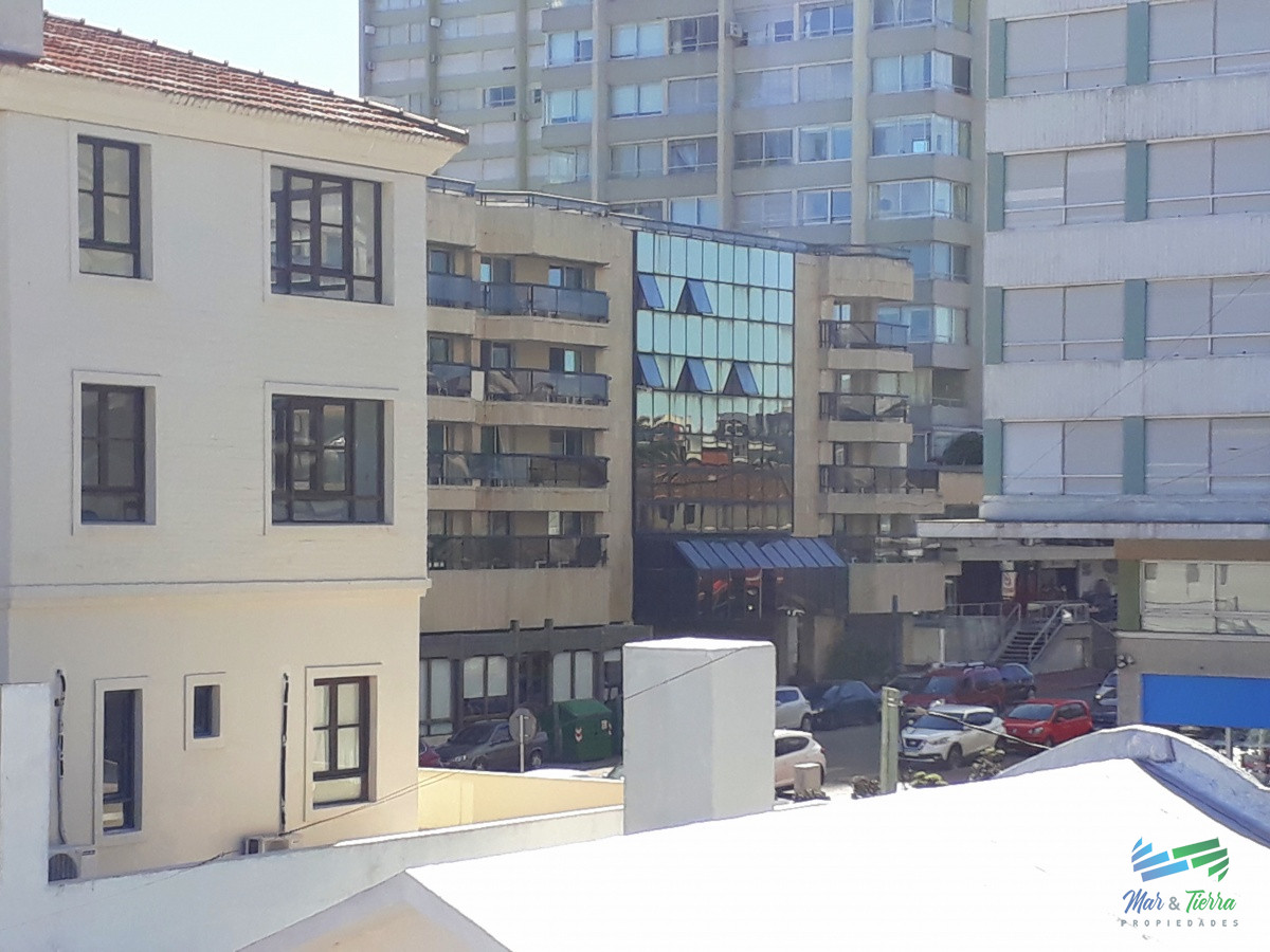 Apartamento ID.3929 - Vendo apartamento 1 dormitorio y medio peninsula punta del este cochera garage