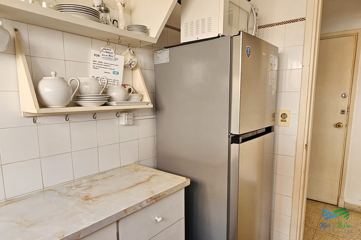 Apartamento ID.5103 - DEPARTAMENTO EN VENTA, 1 DORMITORIO, SOBRE CALLE 20, PENÍNSULA. BAJOS GASTOS COMUNES!! 