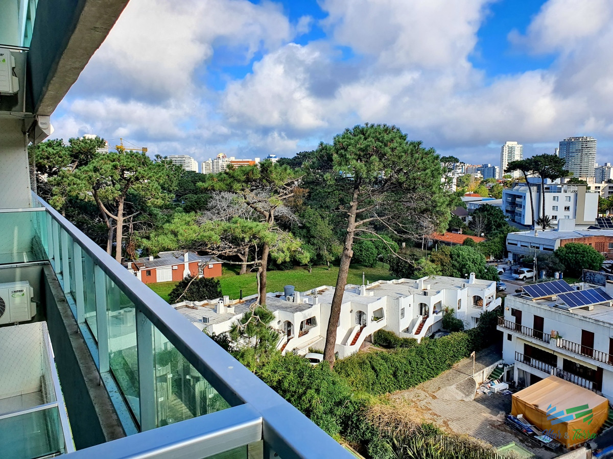 Apartamento ID.4379 - EN ALQUILER APARTAMENTO 1 DORMITORIO CON SERVICIOS, GALA VISTA, PUNTA DEL ESTE