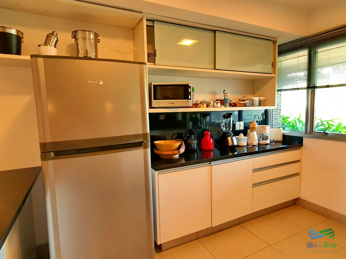 Apartamento ID.3062 - Vendo apartamento de 2 dormitorios y 3 baños. Rincón del Indio, Punta del Este.