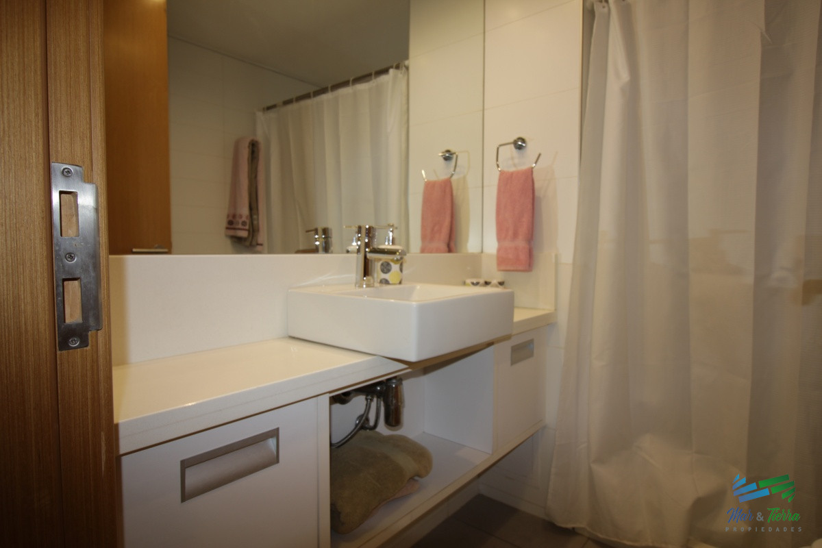 Apartamento ID.1450 - Imperdible oportunidad en venta!!! 1 dormitorio en av. Roosevelt, Punta del Este