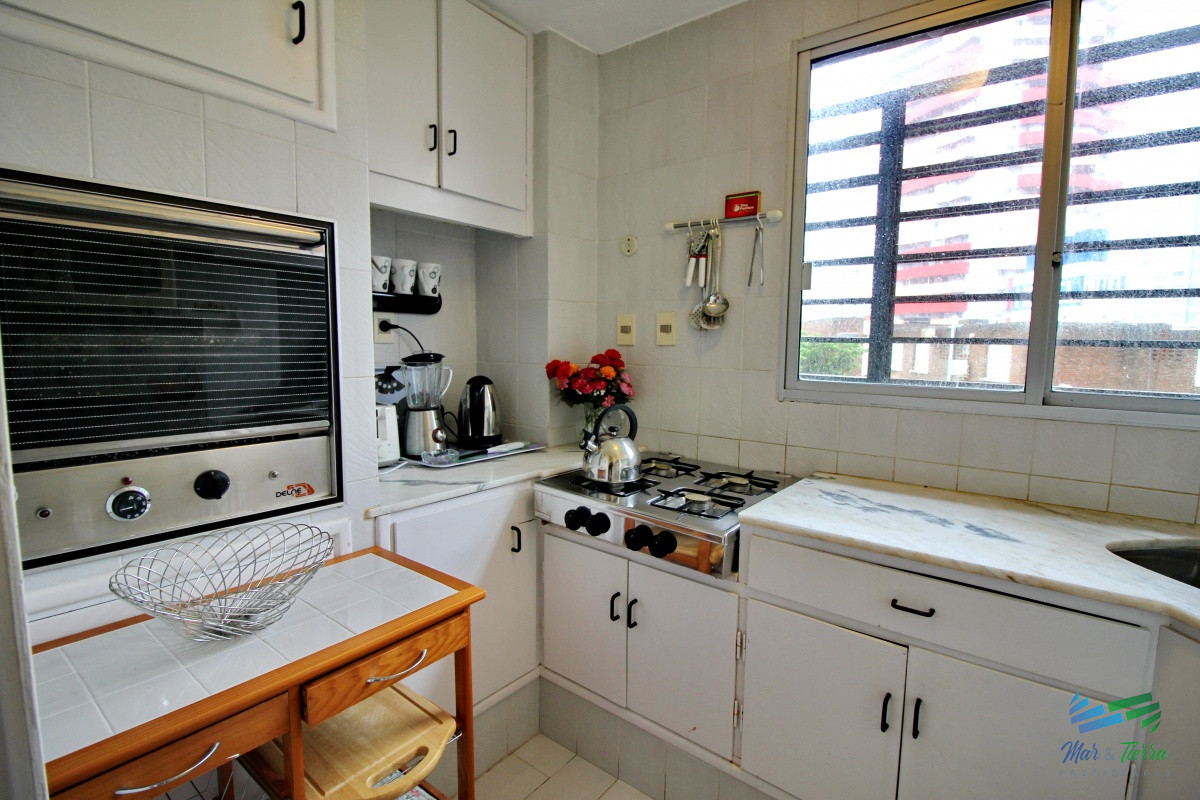 Apartamento ID.663 - Alquilo apartamento 1 dormitorio frente al mar, playa brava, Punta del Este
