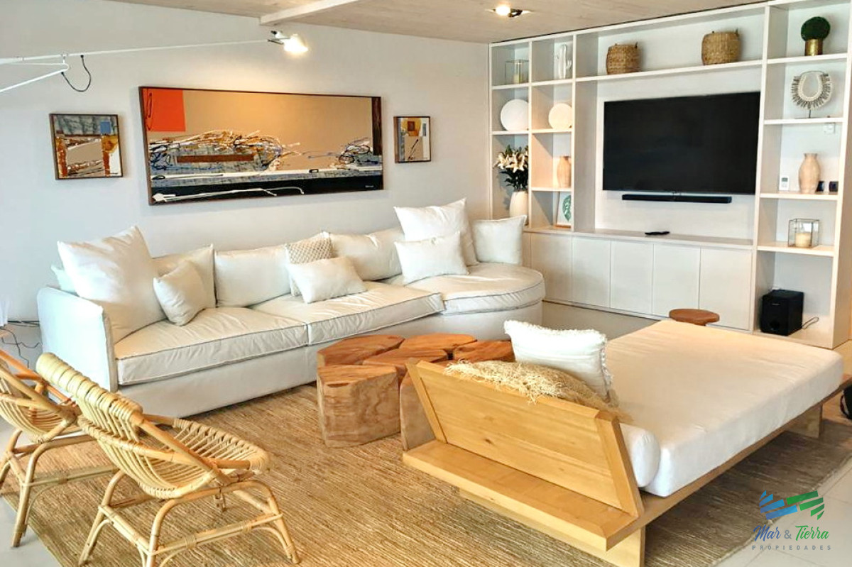 Apartamento ID.5088 - DEPARTAMENTO CON PISCINA PROPIA EN VENTA, 3 DORMITORIOS EN SUITE, PUNTA DEL ESTE 