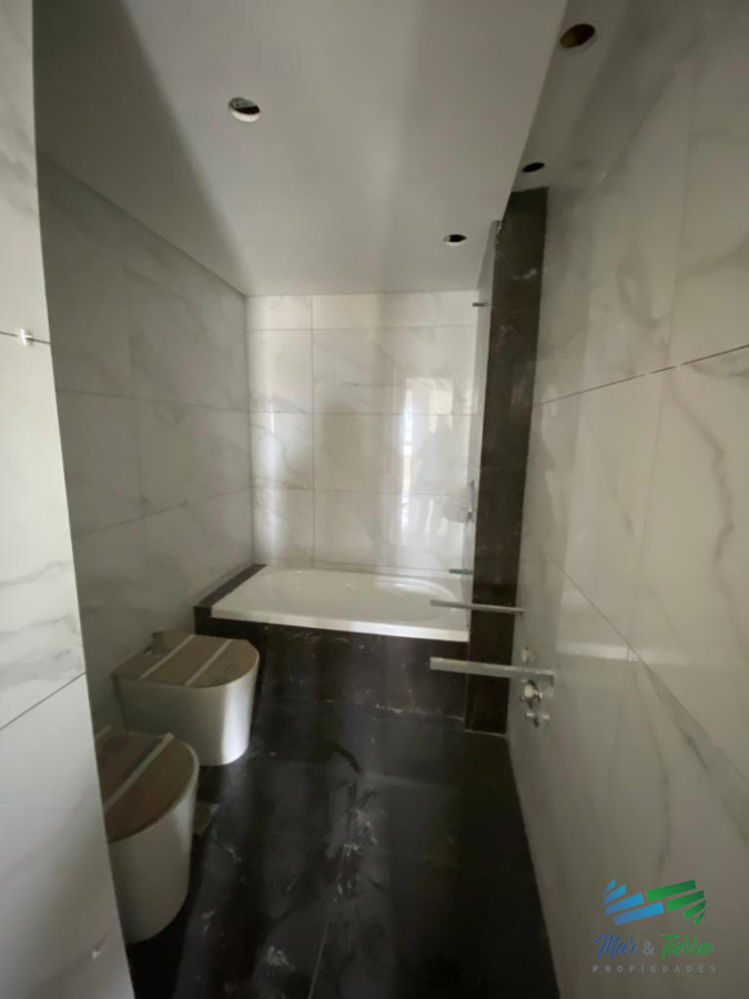 Apartamento ID.3576 - Vendo apartamento a estrenar, 2 dormitorios, excelentes servicios, playa mansa, Punta del Este