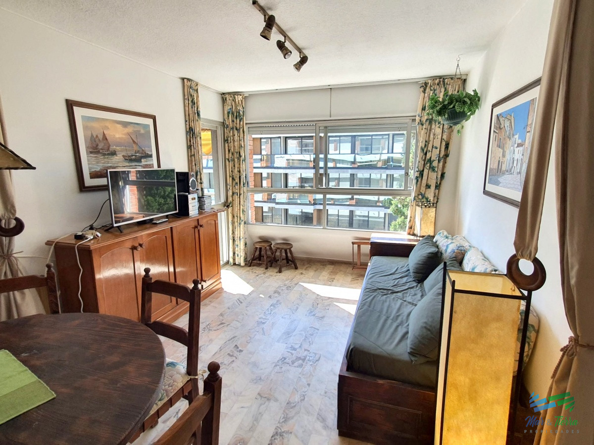 Apartamento ID.4127 - Alquiler de apartamento de un dormitorio por temportada sobre playa mansa