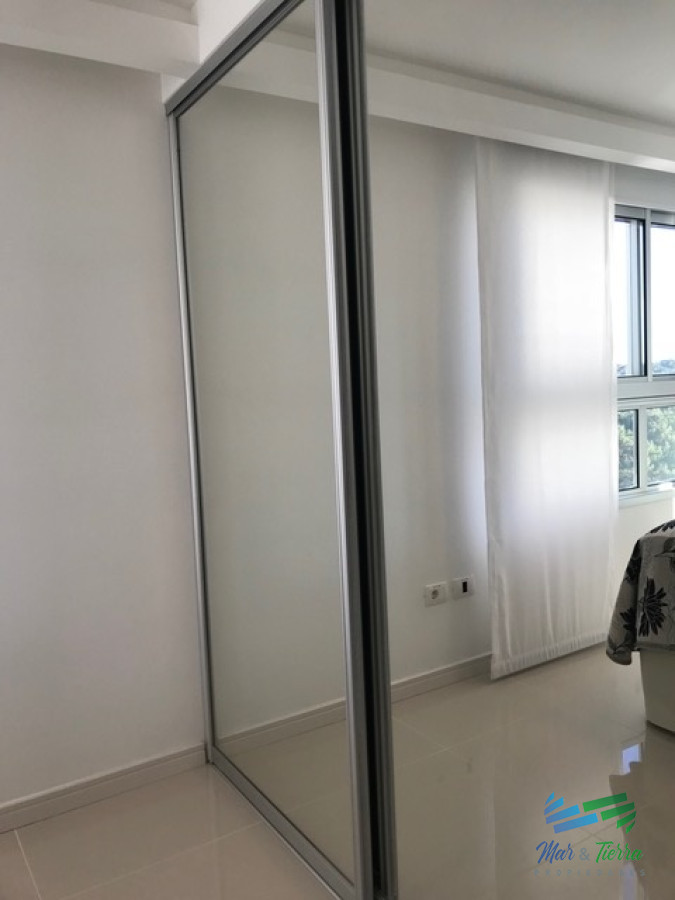 Apartamento ID.2270 - En venta.. piso alto, torre con todos los servicios.