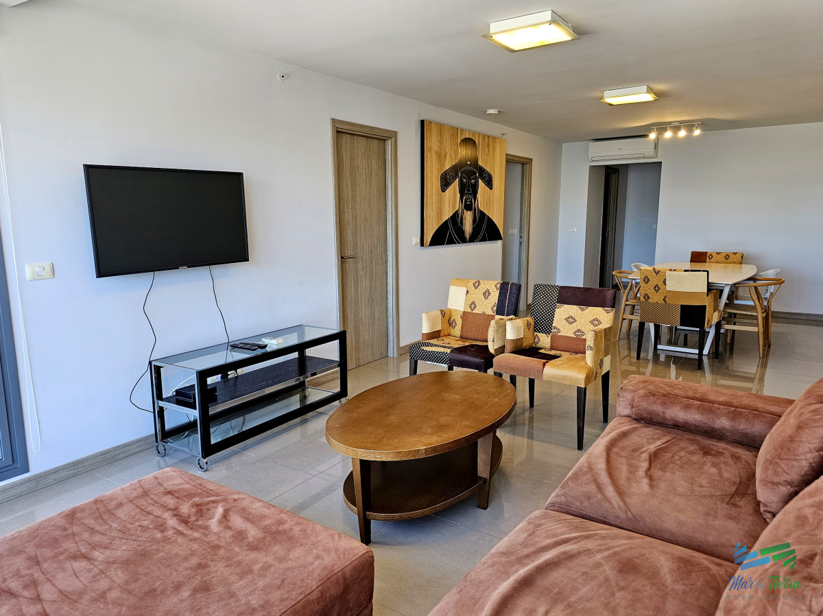 Apartamento ID.4948 - Venta de apartamento a estrenar de 2 suites en playa Brava Punta del Este