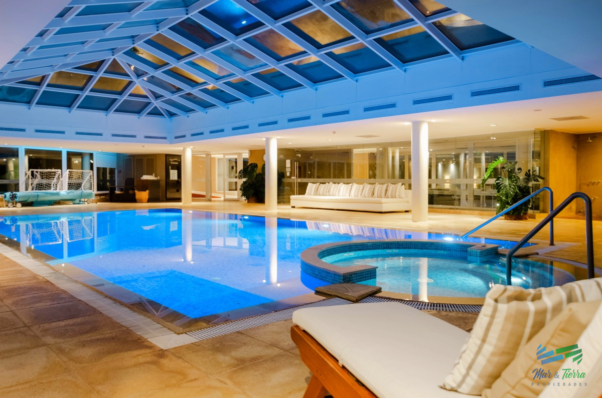 Apartamento ID.4210 - Venta de Apartamento 2 DORMITORIOS en Playa Mansa, Punta del Este