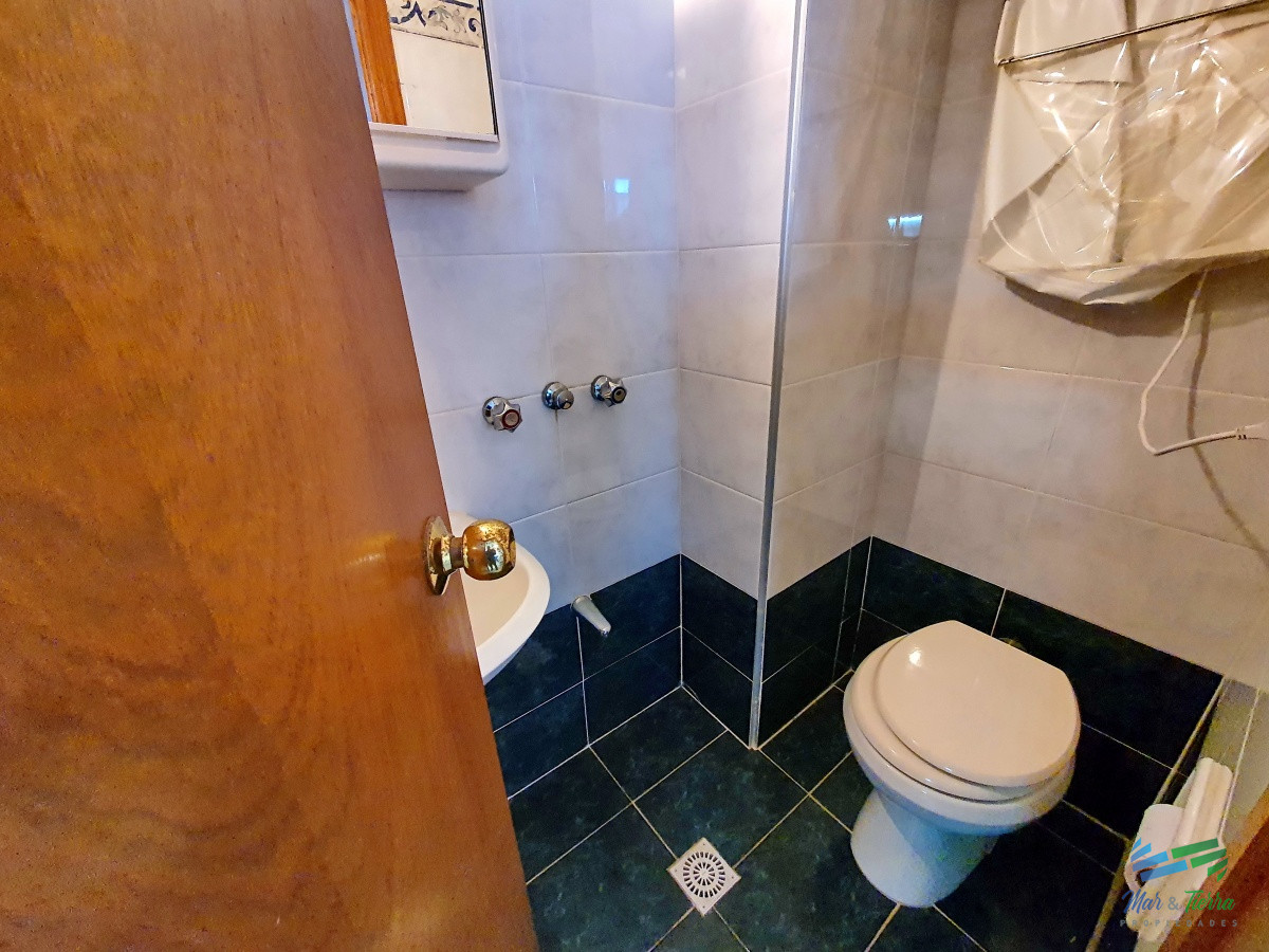 Apartamento ID.183 - Vendo o alquilo apartamento 3 dormitorios en primera línea en Penínsulta, Punta del Este 