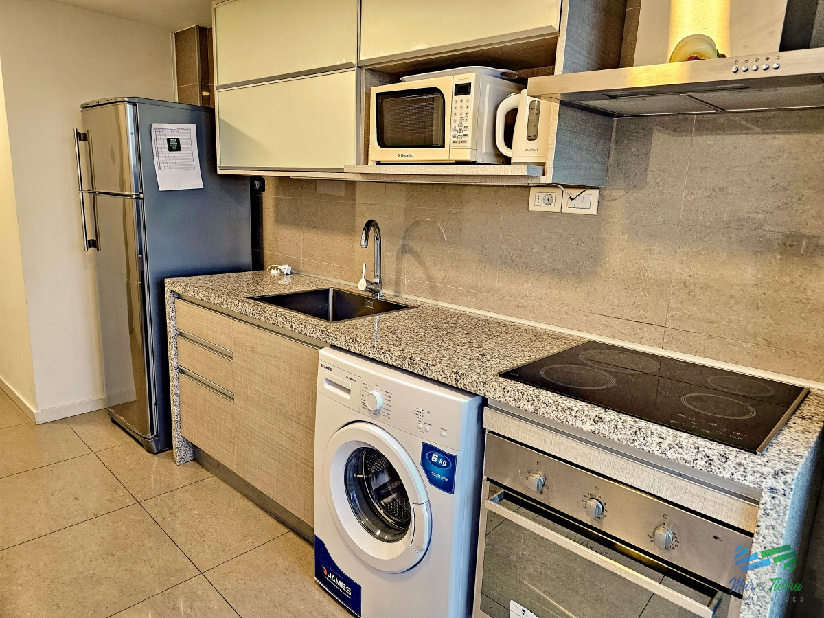 Apartamento ID.4759 - APARTAMENTO EN VENTA, 2 DORMITORIOS EN SUITE, PUNTA DEL ESTE. EN EDIFICIO CON SERVICIOS 