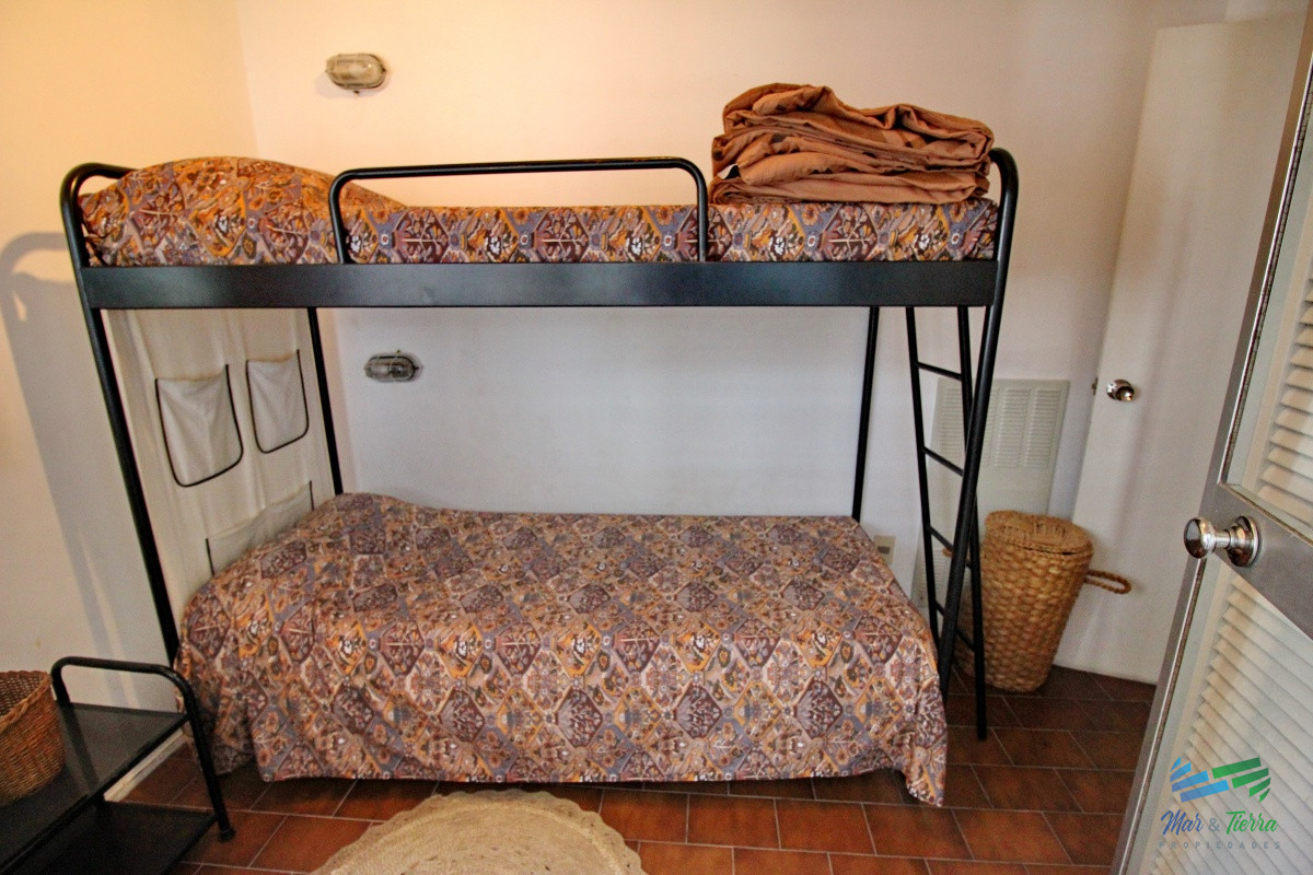 Apartamento ID.2712 - En alquiler, piso alto , primera línea sobre la brava!!!